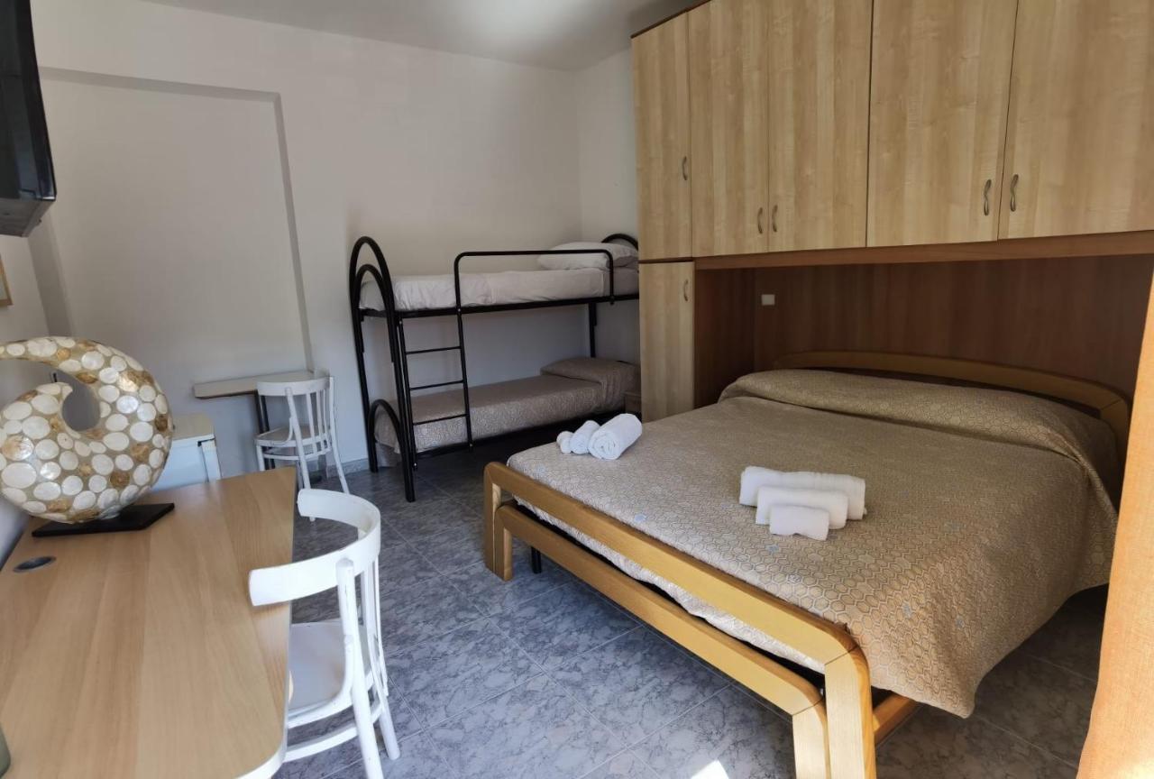 Rosy House Bed & Breakfast Scalea Dış mekan fotoğraf